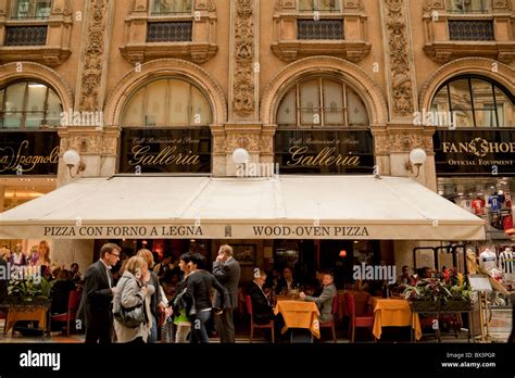 galleria vittorio emanuele milano gucci|vittorio emanuele restaurant.